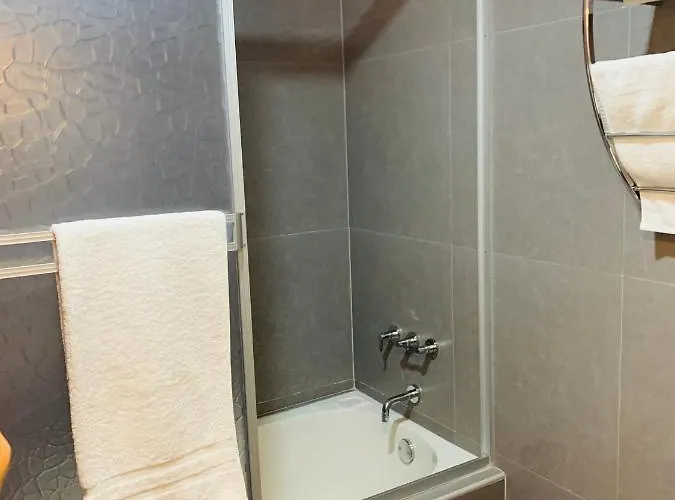 Daylu Hotel 2*